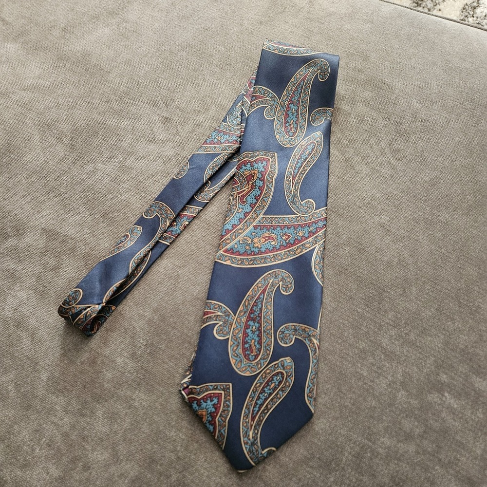 Vintage Maschio 100% Silk Deep Blue Paisley Tie Handmade In Italy